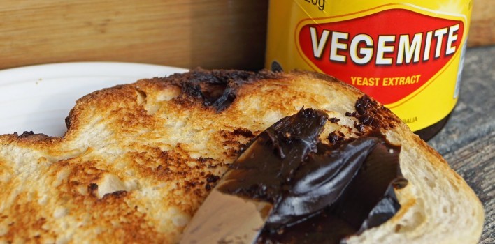 Tostada con Vegemite